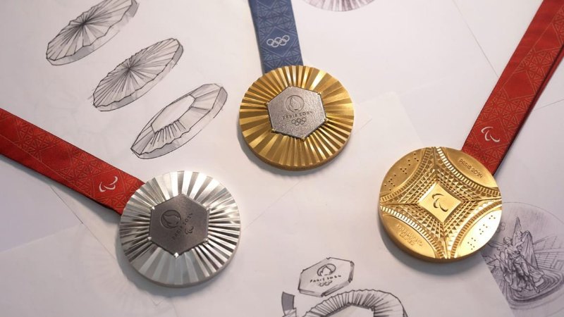 Huy chương của Olympic mùa hè 2024 lấy cảm hứng từ tháp Eiffel 